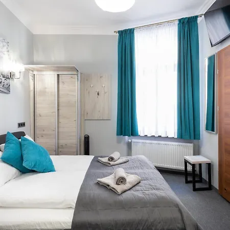 Dave Elegant Old Town Krakkó